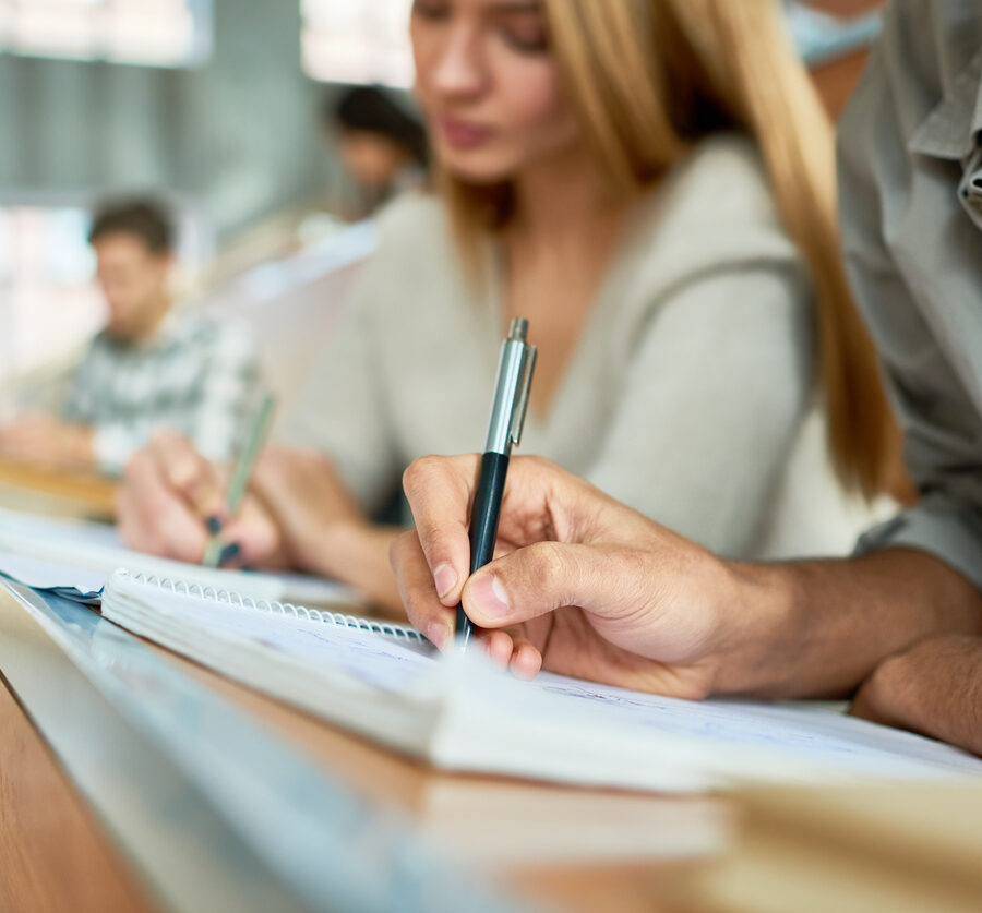 students choosing right electives